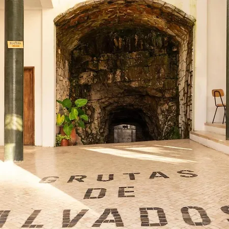 ベッド・アンド・ブレックファスト Casa Da Pedra - Porto De Mos, Leiria アルヴァドス