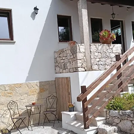Casa Da Pedra - Porto De Mos, Leiria アルヴァドス
