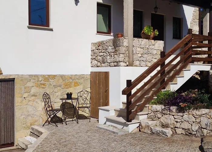 Casa Da Pedra - Porto De Mos, Leiria Alvados